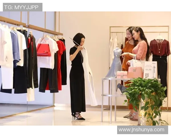 创新设计与舒适功能兼备的工作服引领行业潮流提升职场形象与工作效率