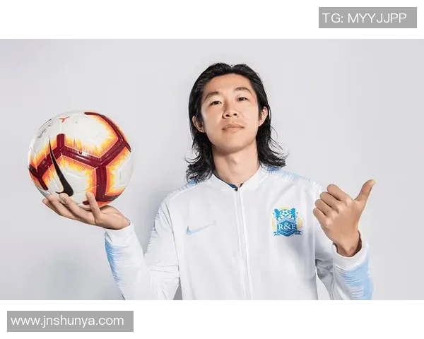 中国足球明星的辉煌历程与成就探讨及其对中国足球发展的影响 中国足球明星的辉煌历程与成就探讨及其对中国足球发展的影响